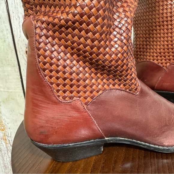 DINGO brown woven leather pointy women’s western boots Music Fest Ready! 9.5 GUC - Picture 4 of 16